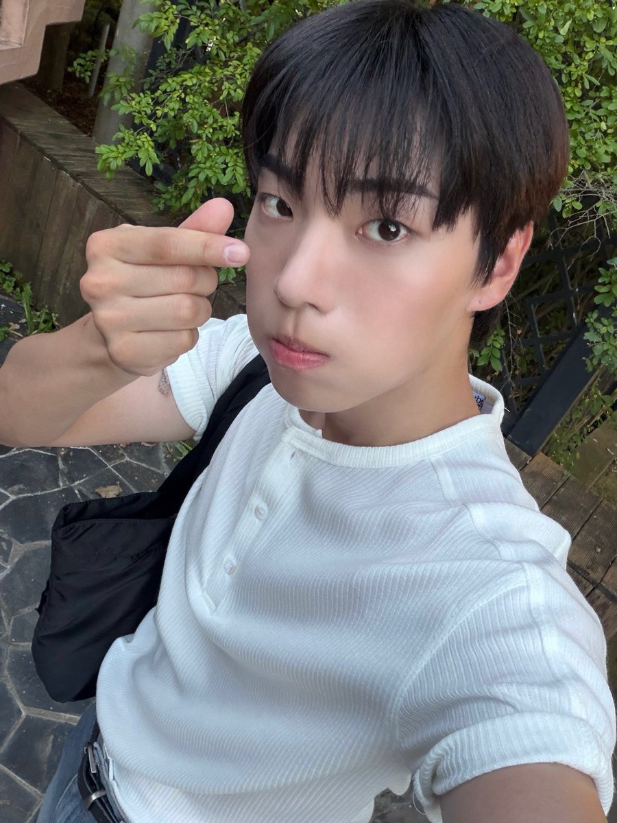 s_loyang's tweet photo. 세상에 너무 이쁘당🧡 https://t.co/3FHTB50Zd8