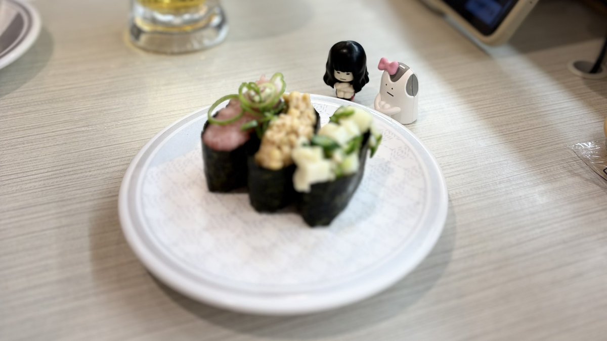__popi04's tweet photo. 今年の夏はヤバに会えませんので、お寿司屋さんで
𝑯𝒐𝒃𝒃𝒚 𝒂𝒄𝒄𝒐𝒖𝒏𝒕 https://t.co/c4zFEndGN4