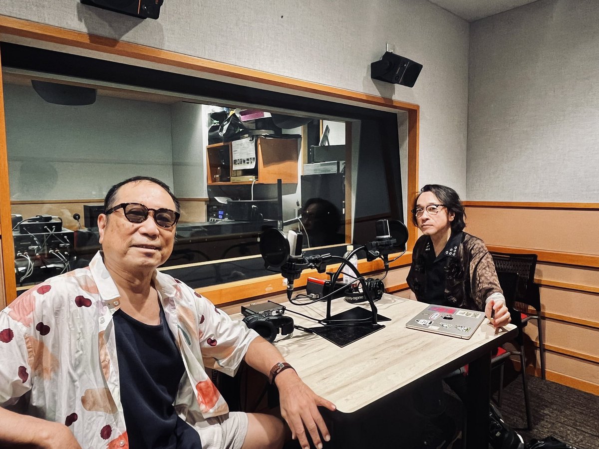 TCB897's tweet photo. 近田春夫×菊地成孔回(vol.2)

DAY TRIPPER/OTIS REDDING
MICHELLE/COUNT BASIE
MY WAY/SID VICIOUS
MY WAY/FRANK SINATRA
きりきり舞い/近田春夫 &amp; ハルラフォン
きりきり舞い/山本リンダ
I SAY A LITTLE PRAYER/ARETHA FRANKLIN
I SAY A LITTLE PRAYER/DIONNE WARWICK

🎧
https://t.co/Y1wkibe3vJ https://t.co/egkuNyTc0l
