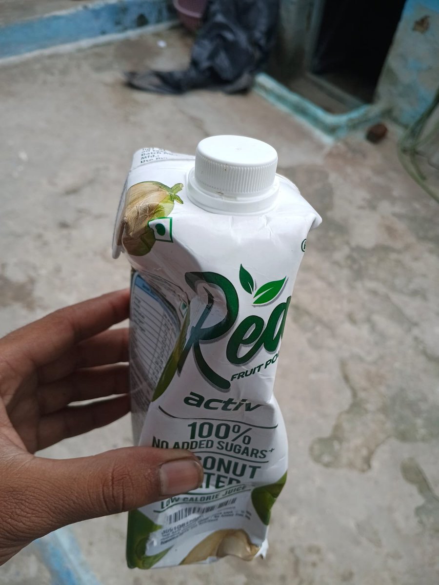 deepesh_shivay's tweet photo. @amazonIN @amazon 
Recieved Empty bottle due to  leaked 
Refund my amount https://t.co/NzoHtzd4dl