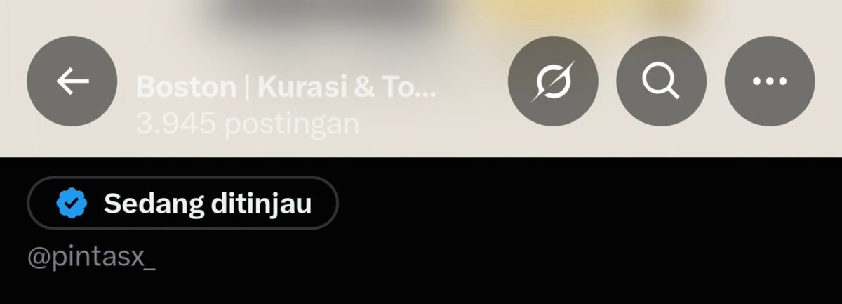 pintasx_'s tweet photo. Cenblue nya kenapa sih.. saran dong harus diapakan 👋 https://t.co/3W2IYlJvFT