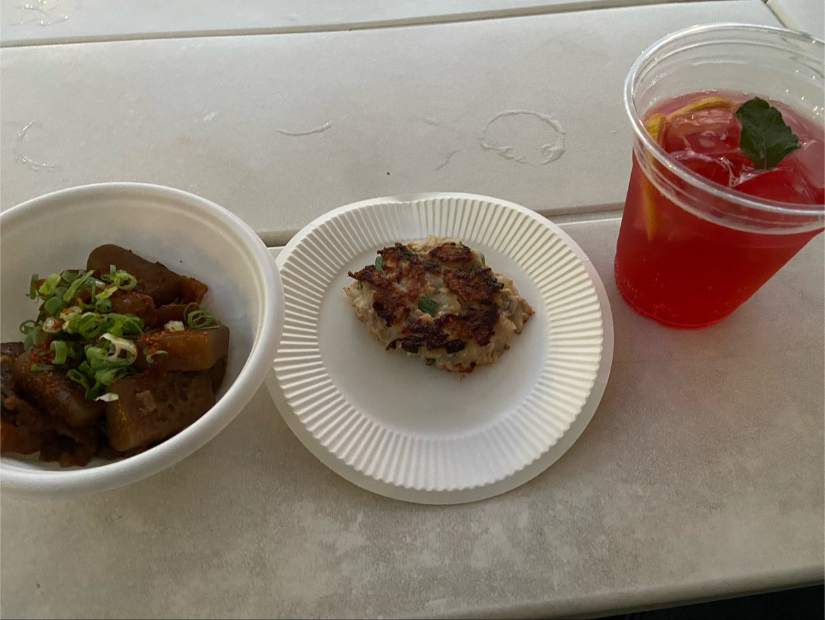 sya1526's tweet photo. 恐ろしいのがこれから毎週土曜夏祭り開催。えぐぅ……祭りだ祭りだ！ https://t.co/ECRDbs5MF2