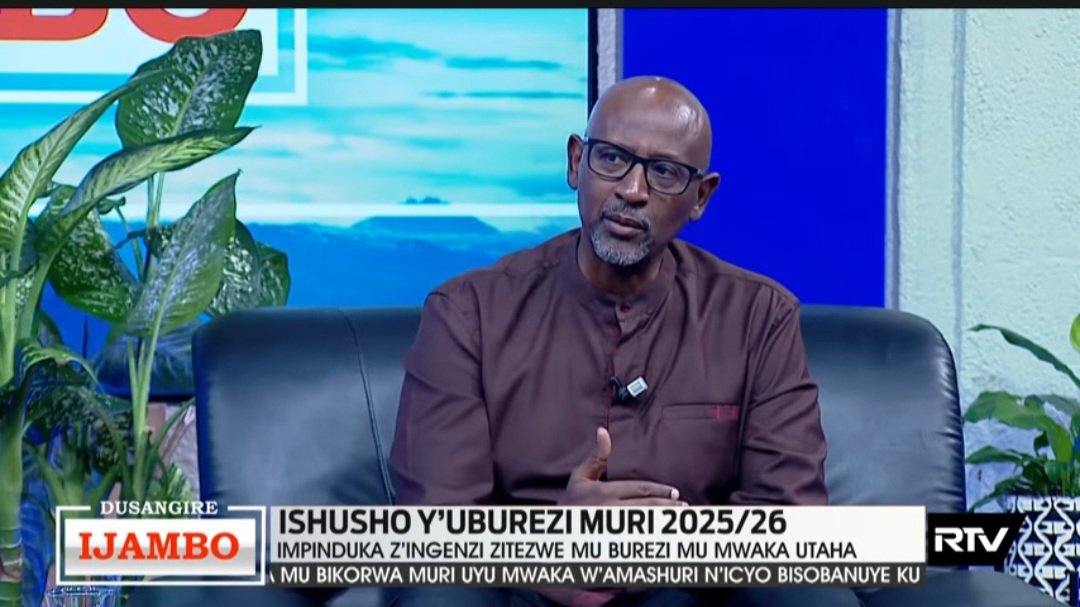 SamKabera's tweet photo. UBUREZI
=======
Minisitiri w'Uburezi amaze gutangazako abanyeshuri bagiye kwiga muri TTCs guhera mu ntangiriro z'umwaka w'amashuri 2026/2027 bagiye gutangira kwiga imyaka 5 bajye barangiza bafite A1.

@Rwanda_Edu https://t.co/0ockQmFnFE