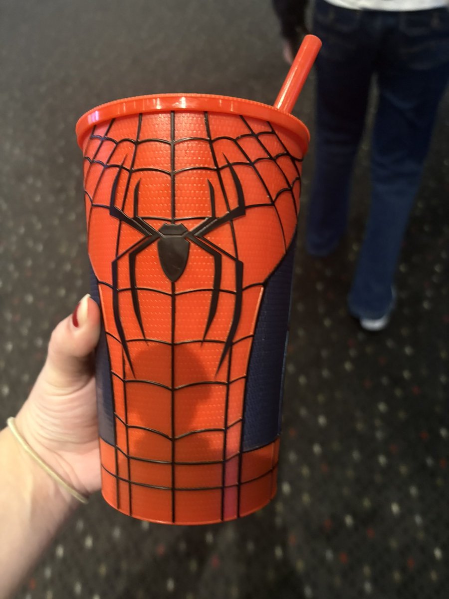 RYUJINVRSE's tweet photo. spiderman day 🕸️ https://t.co/B9LcEE68Ym