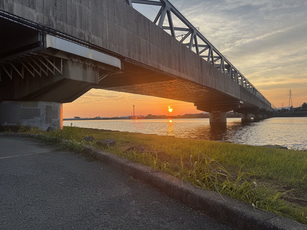 _ODEHI's tweet photo. お疲れ様です😊

朝夕5キロラン🏃‍♂️
今日も無理せず、ぼちぼちと♪

夜は晩酌もぼちぼち🍺
今日も良い一日でした☺️

#土曜日 #ラン #晩酌 #ビール #ぼちぼち https://t.co/mqT9aJOhqw