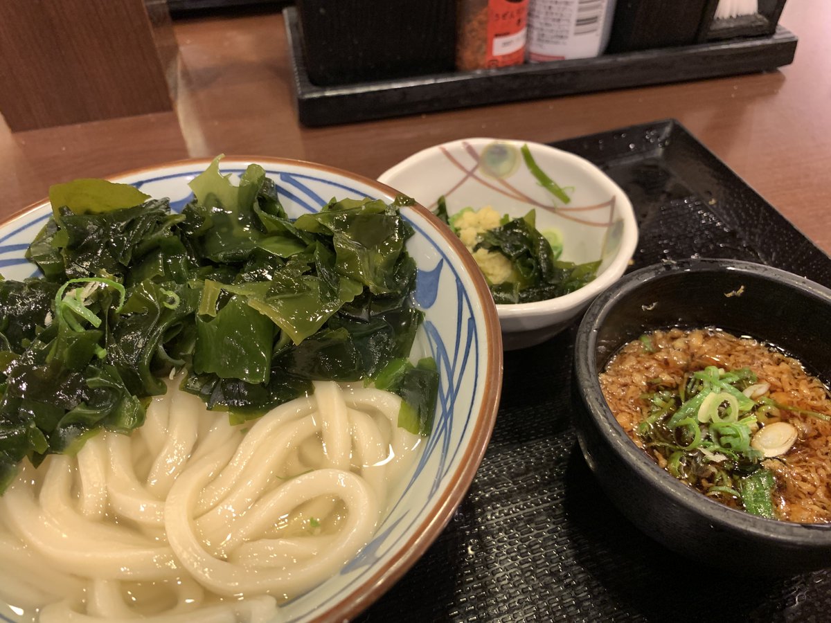 sseechan's tweet photo. お馴染み、近隣貢
わかめうどん https://t.co/6kTeMLHB1B