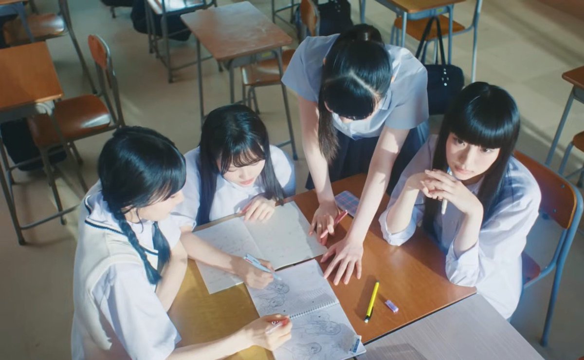 bairensiita's tweet photo. Some of my personal favorite shots from the MV of all the girls 🥹

I genuinely was holding back tears while watching this MV 😭 I'm so glad to have met Phantom Siita, in such a short amount of time I felt like my life was changed because of them 🥹 I will be a Haine forever 😭🤍 https://t.co/TcgIrhpsto