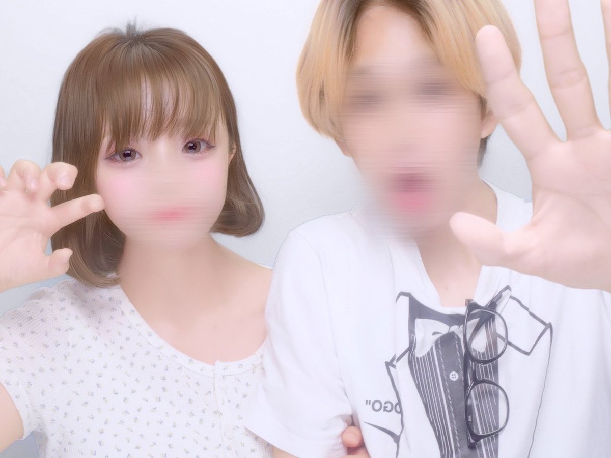 Ami2ib's tweet photo. 一緒にスパイダーマンとキティちゃんコラボ行けた^ᴗ ̫ ᴗ^♩私は２回目だけど😽 https://t.co/WN0O42v1T4