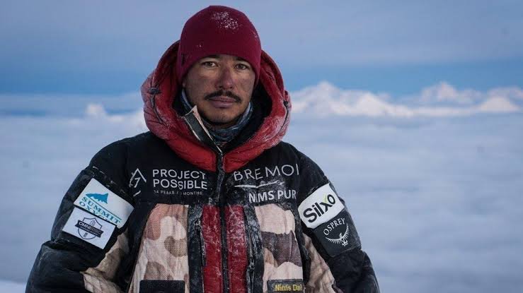 kafiradikalis's tweet photo. ...Dunia pendakian kehilangan 1 legenda.

Nirmal Purja, the GOAT of mountaineering.

Mirip Lionel Messi, dia dikaruniai fisik luar biasa di atas rata² manusia.

Lalu menempa fisiknya yg sudah spesial itu dengan latihan militer level ultra.

Jadilah kombinasi "mengerikan".. (``,) https://t.co/aTShdPNERm