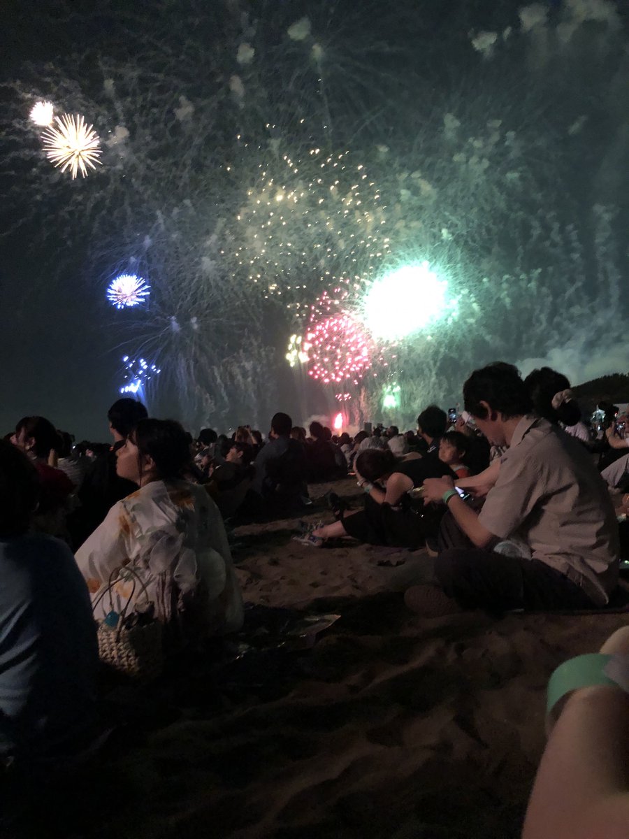 TR_ff_14's tweet photo. 幕張に花火を未明さんと見てきたよ
めっちゃすごかった https://t.co/KCb8BXIYBW