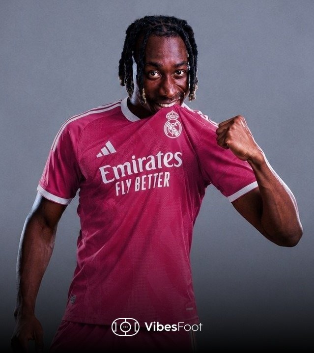 VibesFoot's tweet photo. 🔴 𝗬𝗔𝗡 𝗗𝗜𝗢𝗠𝗔𝗡𝗗𝗘́ 𝗥𝗘𝗝𝗢𝗜𝗡𝗗𝗥𝗔 𝗟𝗘 𝗥𝗘𝗔𝗟 𝗠𝗔𝗗𝗥𝗜𝗗 𝗣𝗢𝗨𝗥 𝗨���� 𝗠𝗢𝗡𝗧𝗔𝗡𝗧 𝗗𝗘 𝟭𝟯𝟯 𝗠€ 𝗕𝗢𝗡𝗨𝗦 𝗖𝗢𝗠𝗣𝗥𝗜𝗦 ! 🤑💰

🗞 @espn https://t.co/gBEtKxnbWQ