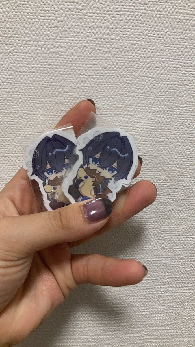 ramune_0902_'s tweet photo. ばんらむ！
俺の初グッズ誕生日です！！！
可愛い我が子を愛でてくだせ！
次のライブで俺目当ての子、SNSのフォローしてくれてる子に配っちゃうよん！

もっちろんステージを目当てに来て欲しいけど！

@shark_oo24 この方まじ神、本当にうちの子可愛く描いてくれてありがとうございます♪ https://t.co/q00QgwBPkr