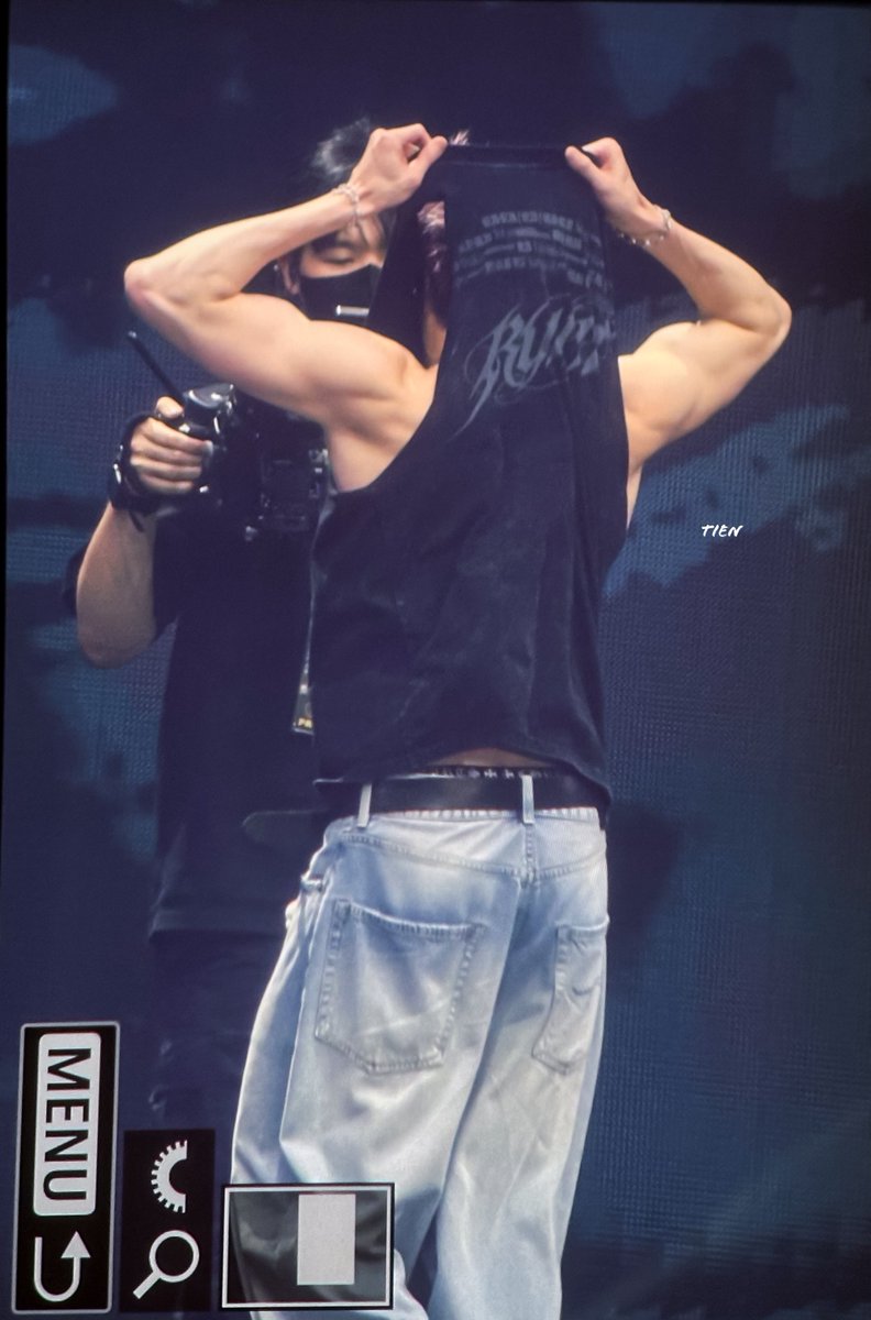 TT_3racha's tweet photo. 260801 "RUN IT" Seoul Day 4

#BangChan #방찬 #方灿 #バンチャン 
#StrayKids #스트레이키즈 https://t.co/HUjHUtdcw6
