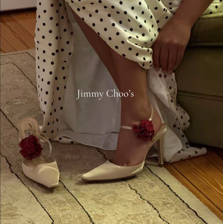 Auralyn0's tweet photo. Jimmy Choo https://t.co/drQiIZWWYa