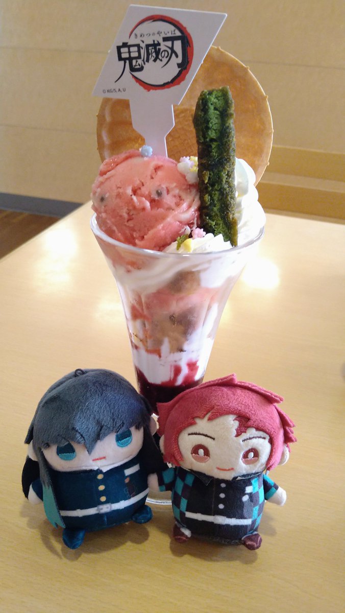 A2over's tweet photo. 鬼滅コラボに行って来ました😄
コラボメニューおいしかったです。
推しキャラは出てくれなかった〜😅 https://t.co/5AYBTfE9xI