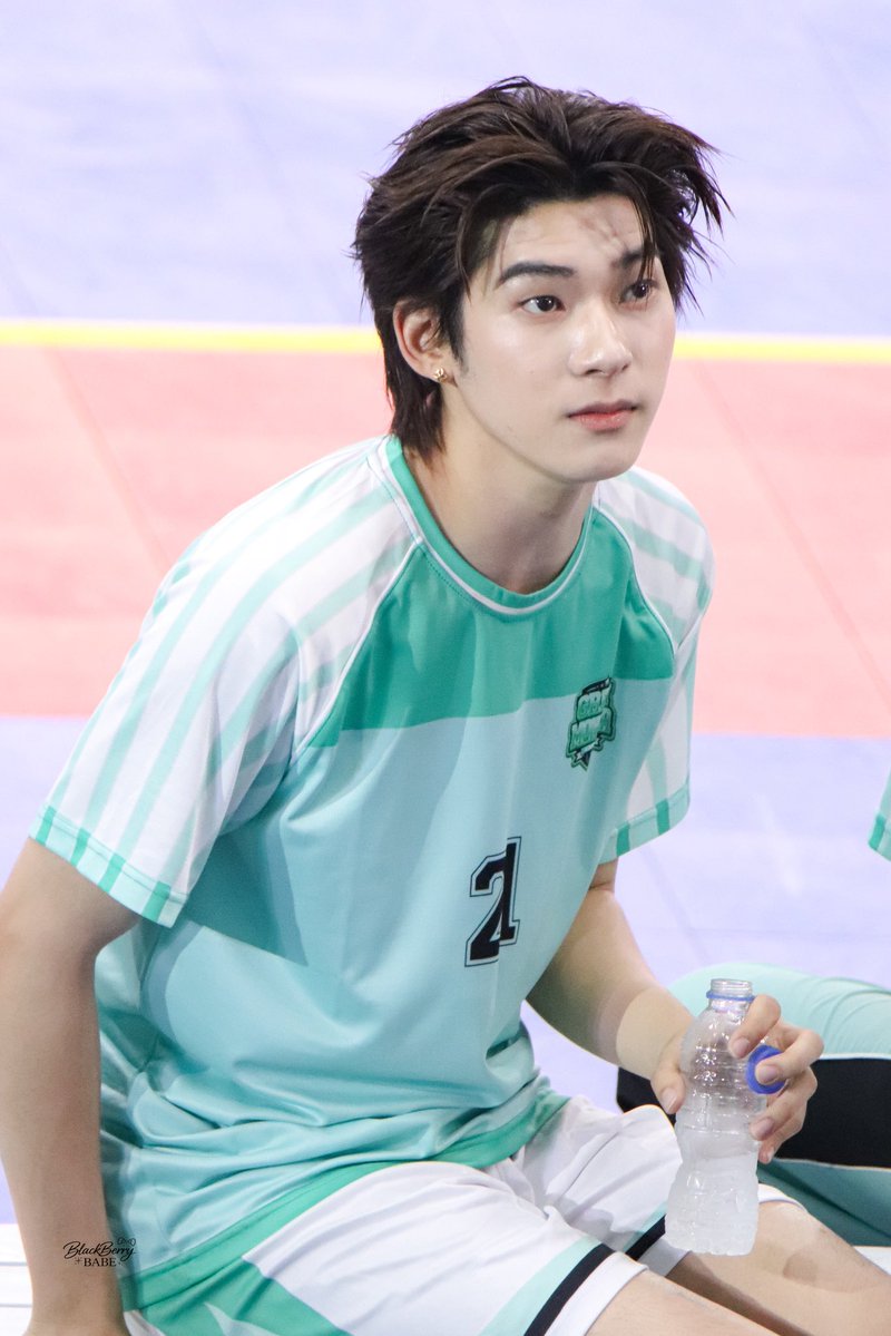 BlackBryBABE's tweet photo. 01.08.26 | จั๊นนั่งเลี้ยงได้ทั้งวันจริงๆ 

TEETEEPOR CHEER UP

#ตี๋ตี๋ป๋อสปอร์ตเดย์2026
#DMDSportsDay2026

-ˋˏ✄┈┈ #twnpich https://t.co/8xuONAOAOD