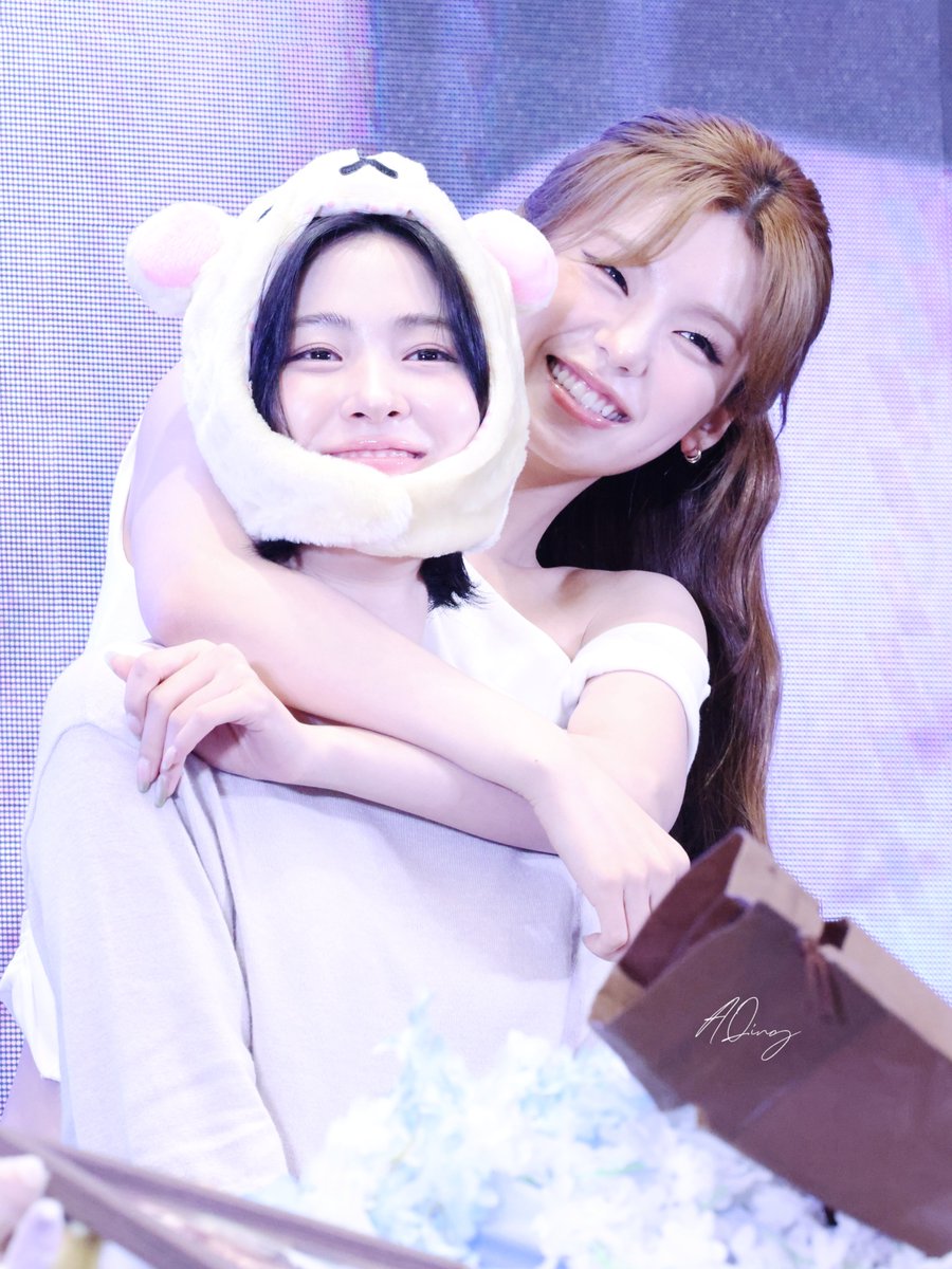 aqing4girls's tweet photo. 260801
#YEJI #ITZY #예지 #있지 #류진 #RYUJIN https://t.co/bB72gvewP5