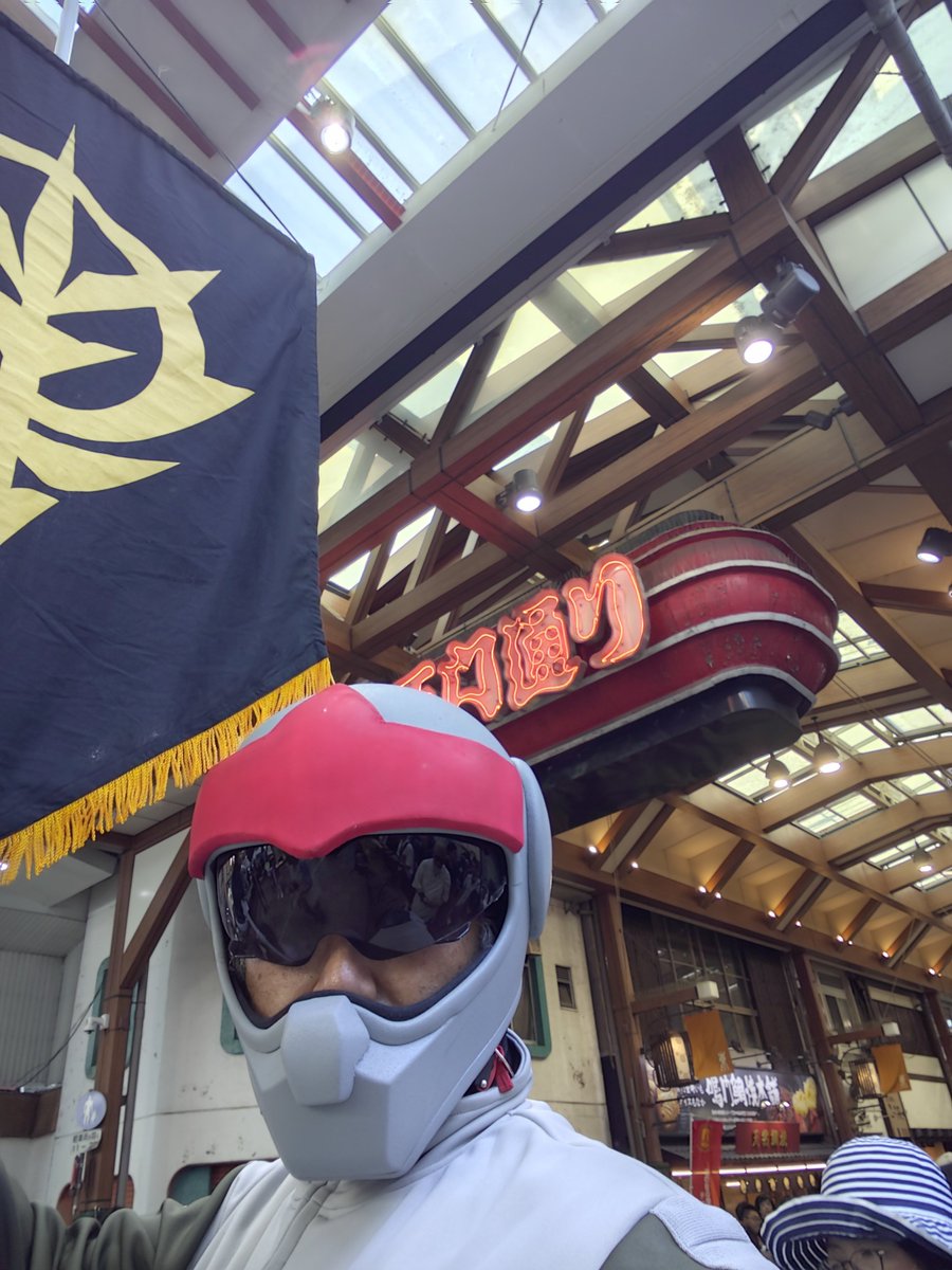 f_brawn's tweet photo. 今年も大須コスプレパレードの給水所のお手伝い(邪魔かな？)で来ました。
皆様暑い中お疲れ様でした！
#大須夏祭り https://t.co/yy15AtMYb6
