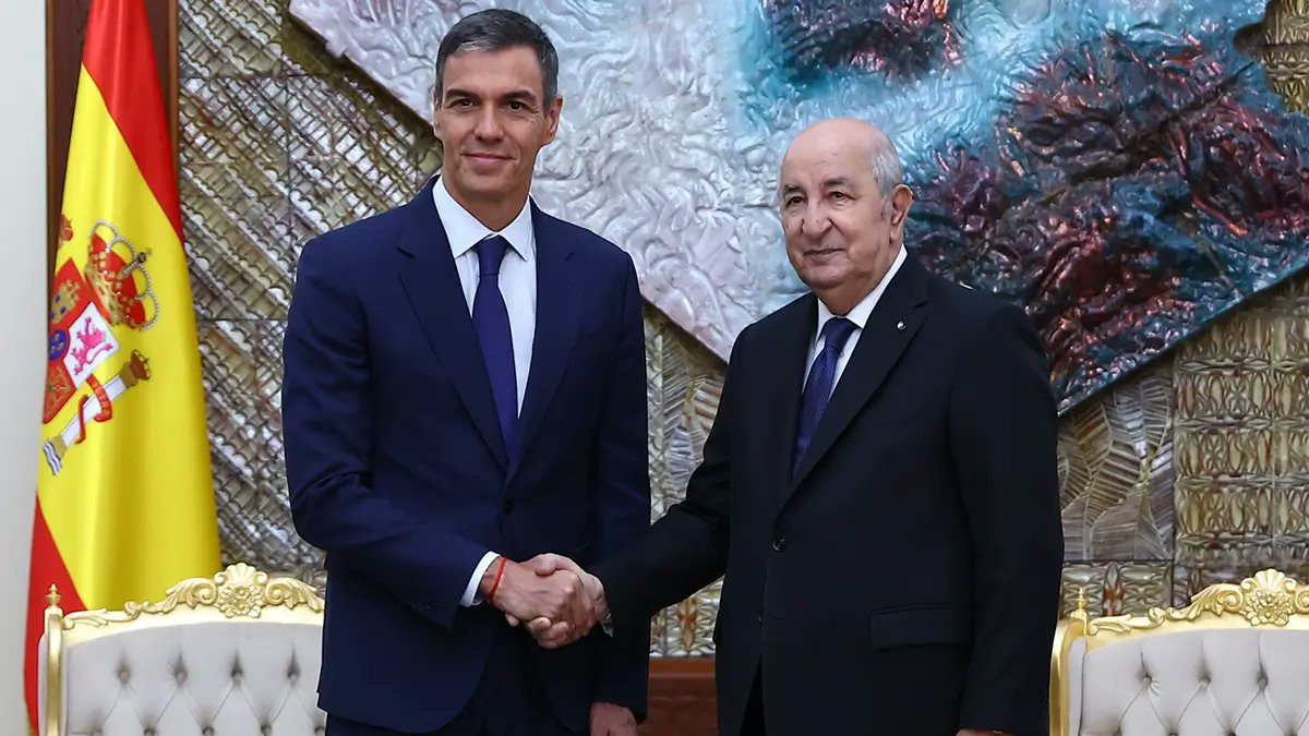 MarioNawfal's tweet photo. 🇪🇸🇲🇦 Morocco’s hostility toward Spain may have less to do with migration, and more to do with Algeria

Just days before the Ceuta crisis, Pedro Sánchez travelled to Algeria for the first time in 4 years to repair relations, expand energy ties, boost investment and revive high-level strategic cooperation.

That matters because Algeria is Morocco’s regional rival, the main backer of the Polisario Front and the country standing on the opposite side of the Western Sahara dispute.

Spain has seen this movie before. In 2021, Madrid allowed Polisario leader Brahim Ghali to receive medical treatment, Morocco recalled its ambassador, relations collapsed and thousands of migrants suddenly crossed into Ceuta.

Morocco also still refuses to recognise Spanish sovereignty over Ceuta and Melilla, so migration pressure is not merely a border-management problem, it can also function as a very convenient geopolitical pressure valve.

There is currently no public evidence proving Sánchez’s Algeria visit triggered the latest crisis.

But pretending the timing, the 2021 precedent, Morocco’s rivalry with Algeria and its claim over Ceuta are all completely unrelated would require an impressive commitment to coincidence.

Source: Counter Intelligence Global (Telegram) / Writer: Ian