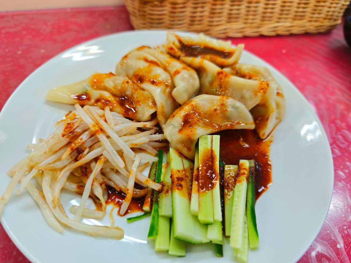 nknk_vrc's tweet photo. この前の四川麻婆豆腐と全然違う！
食べるとﾎﾜｧっとなる！ https://t.co/mkBAGliZT4
