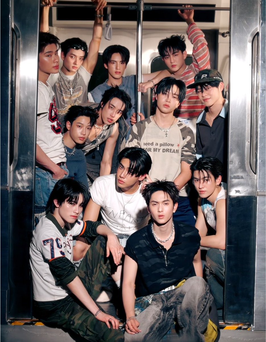 bubibaifern's tweet photo. วงวิชวลอ่ะเอาจิง https://t.co/3E0AtrWDmG