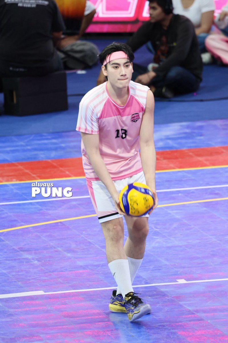 AlwaysPung's tweet photo. นักวอลเล่หล่อมากค้าบ🏐🍞

PUNG SUSU AT DMD SPORT DAY 
#DMDSportsDay2026  
#pungphirunwat ; @pung_phirunwat 🍞 https://t.co/qNfHIm6D2s