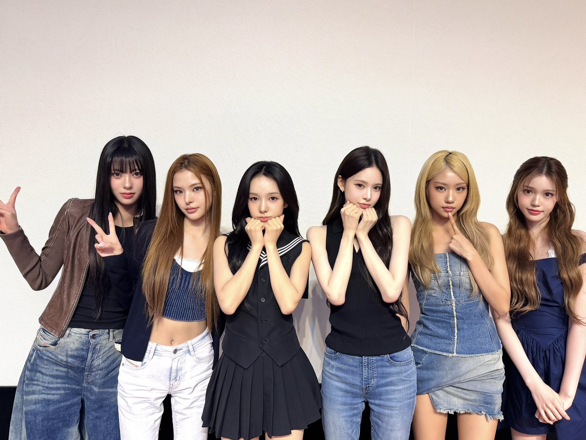 izna_offcl's tweet photo. [iznaPIC📷]

2026.08.01 <izna 3rd Mini Album ‘SET THE TEMPO’ in TAIPEI 이벤트>

#izna #이즈나
#SET_THE_TEMPO #izna_SET_THE_TEMPO 
#METRONOME #izna_METRONOME https://t.co/xyb8DUkupE
