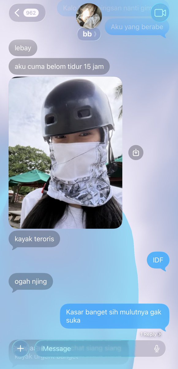 ruberrish's tweet photo. kariselle two tweets au tapi teman jadi pacar https://t.co/33KB7CMKjW