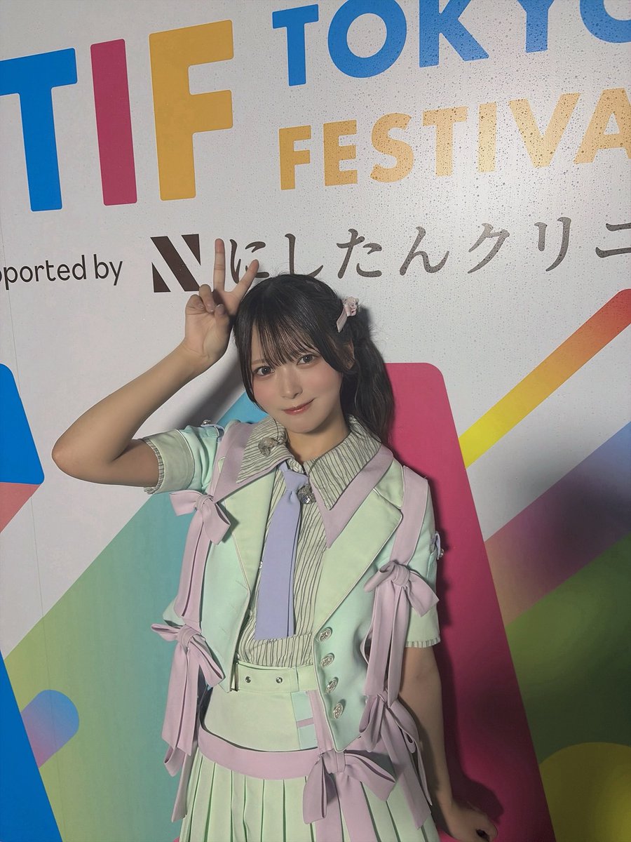 esumi_renon's tweet photo. #TIF2026་ ありがとうございました！

今年も最高に熱いステージで大盛り上がりだったね〜❤️‍🔥
皆のペンライトも声もばっちり見えたし聞こえたよ！嬉しかった〜🫶🏻
今日はゆっくり湯船に浸かってしっかり休んでねー！
雨に暑い中ありがとう！！
#ニアジョイ https://t.co/Br8KnXtPHs