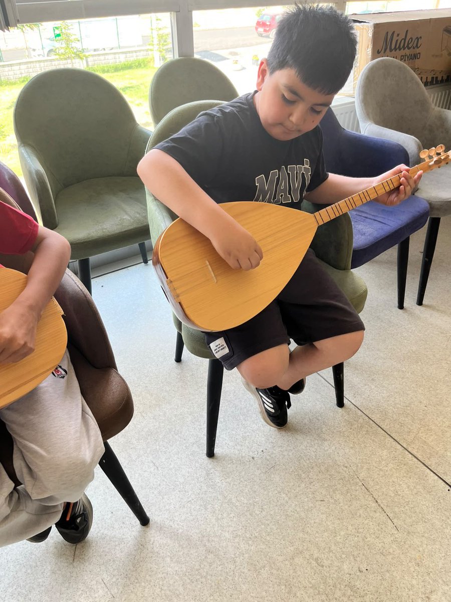 PatnosGM's tweet photo. Gençlik merkezimizde Piyano ve Bağlama kursumuz devam etmektedir. 🎶🎹

@oa_bak @gencliksporbak https://t.co/etK7gIYzFd