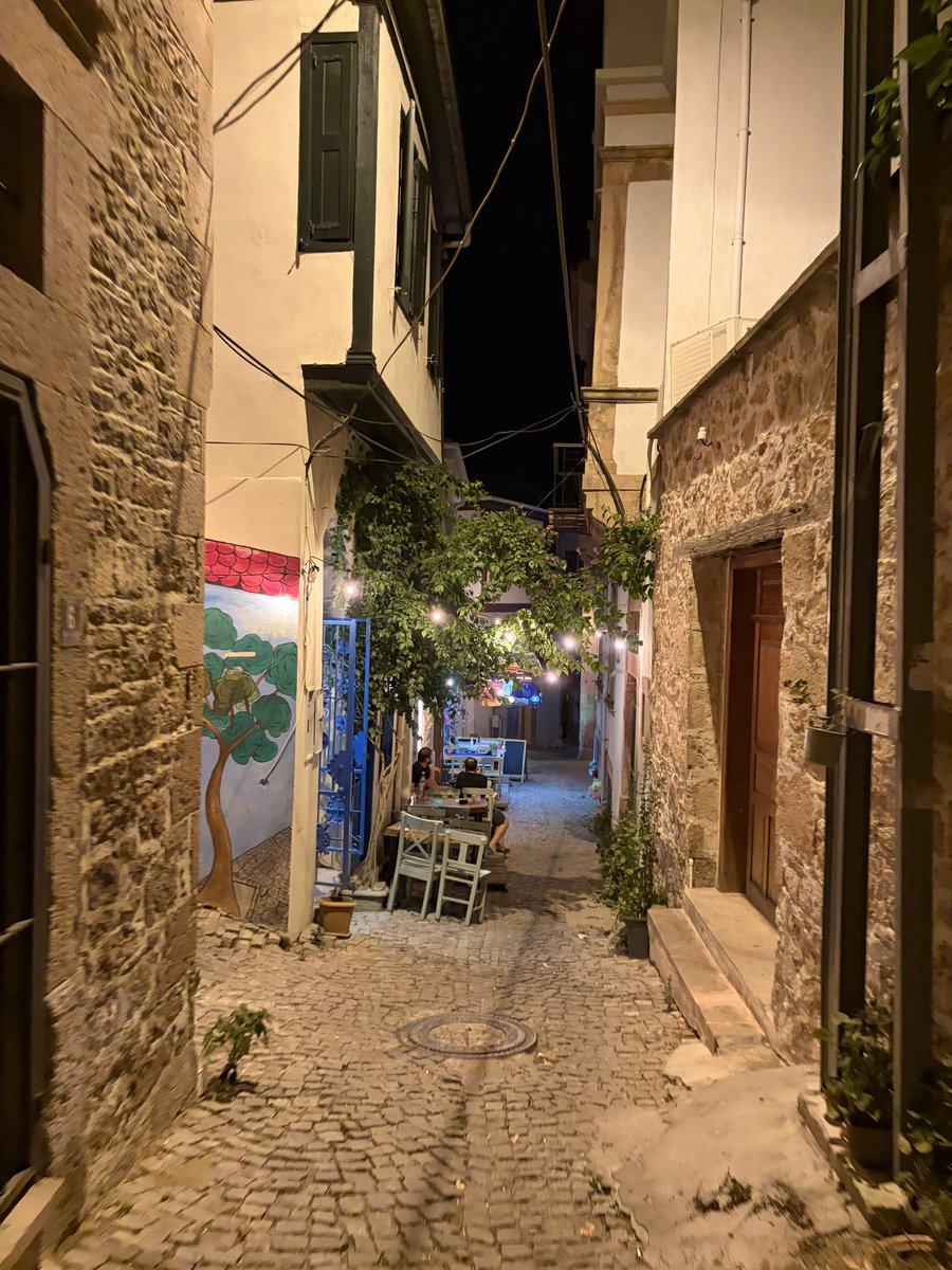 selenisel's tweet photo. Ayvalık. https://t.co/Lpqw2fqYSu