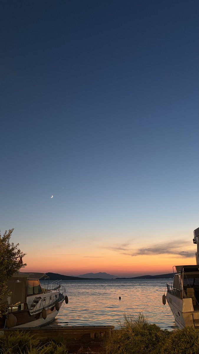 selenisel's tweet photo. Ayvalık. https://t.co/Lpqw2fqYSu