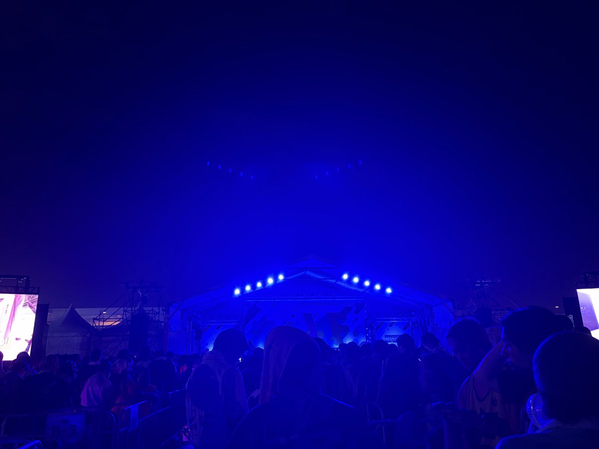 zoezoeCS's tweet photo. イコノイジョイ三連単いかつい
全グル最高で夏始まった！

夏祭りの恋慕うの舞香が来るぞ舞香が来るぞ！が頭から離れない https://t.co/qsxRwA7rLE