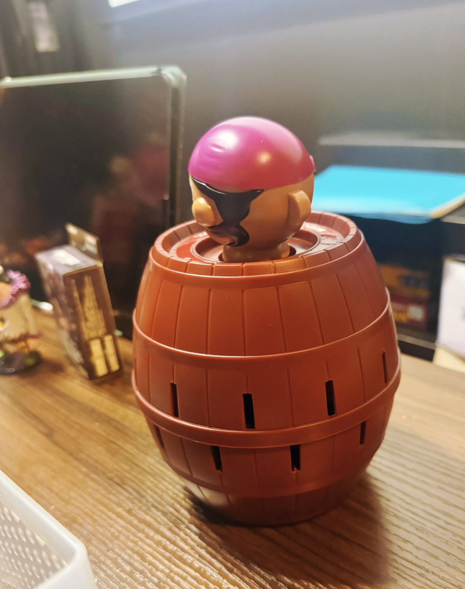 yohkn3's tweet photo. 黒ひげ海賊団オフ会🏴‍☠️🍒🍶
最高に楽しい時間をありがとうございました😭✨
幸せすぎてあっという間の時間でした...
また皆さんとお会いできるのを楽しみにしてます🖤
#大オフ会時代2026夏byティチ誕 https://t.co/BM3cMGk52A
