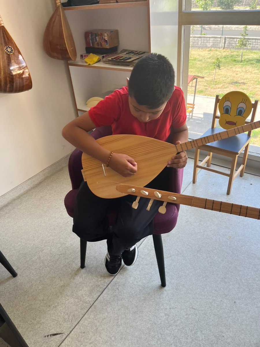 PatnosGM's tweet photo. Gençlik merkezimizde Piyano ve Bağlama kursumuz devam etmektedir. 🎶🎹

@oa_bak @gencliksporbak https://t.co/etK7gIYzFd