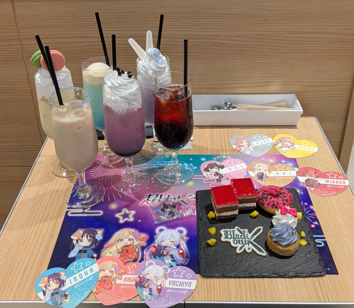 diskyfever's tweet photo. #超かぐや姫とandGALLERY
コラボメニューも店内装飾もすべて素敵で、終始幸せな時間を過ごすことができました🎆

素晴らしい夏の思い出をありがとうございます！！ https://t.co/BkkMYDU888