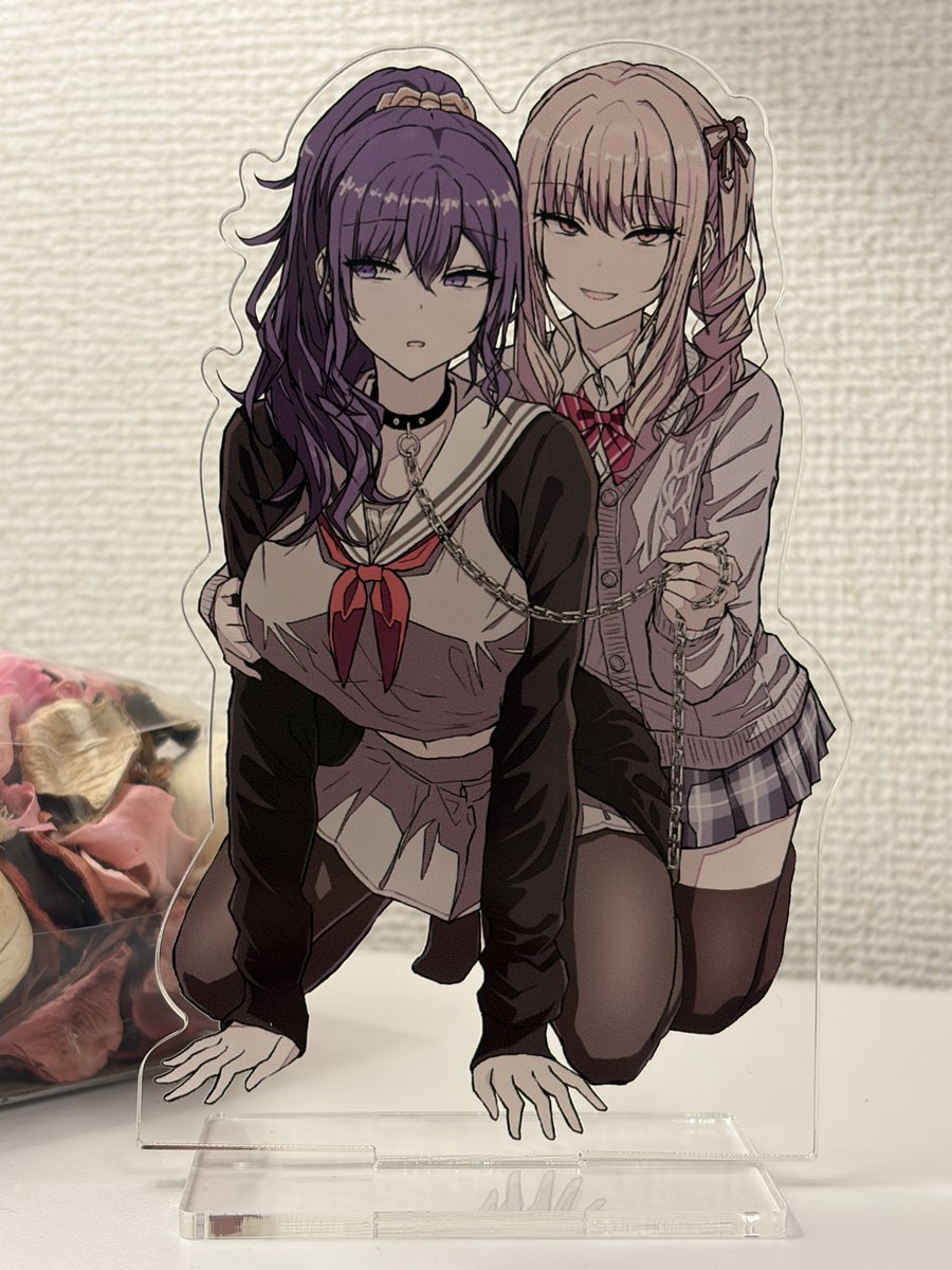 moepunaiyo tweet picture