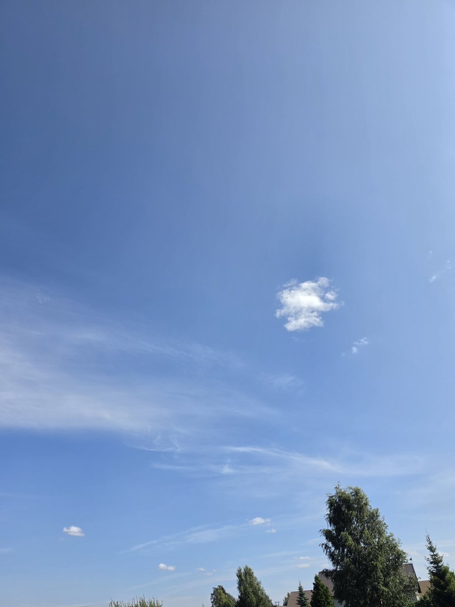 Tannaja_'s tweet photo. ดื่มด่ำ กับ ธรรมชาติ
Monikkalantie.
#BlueSky
#BeautifulSky
#ท้องฟ้า https://t.co/VMHjsiqKiX