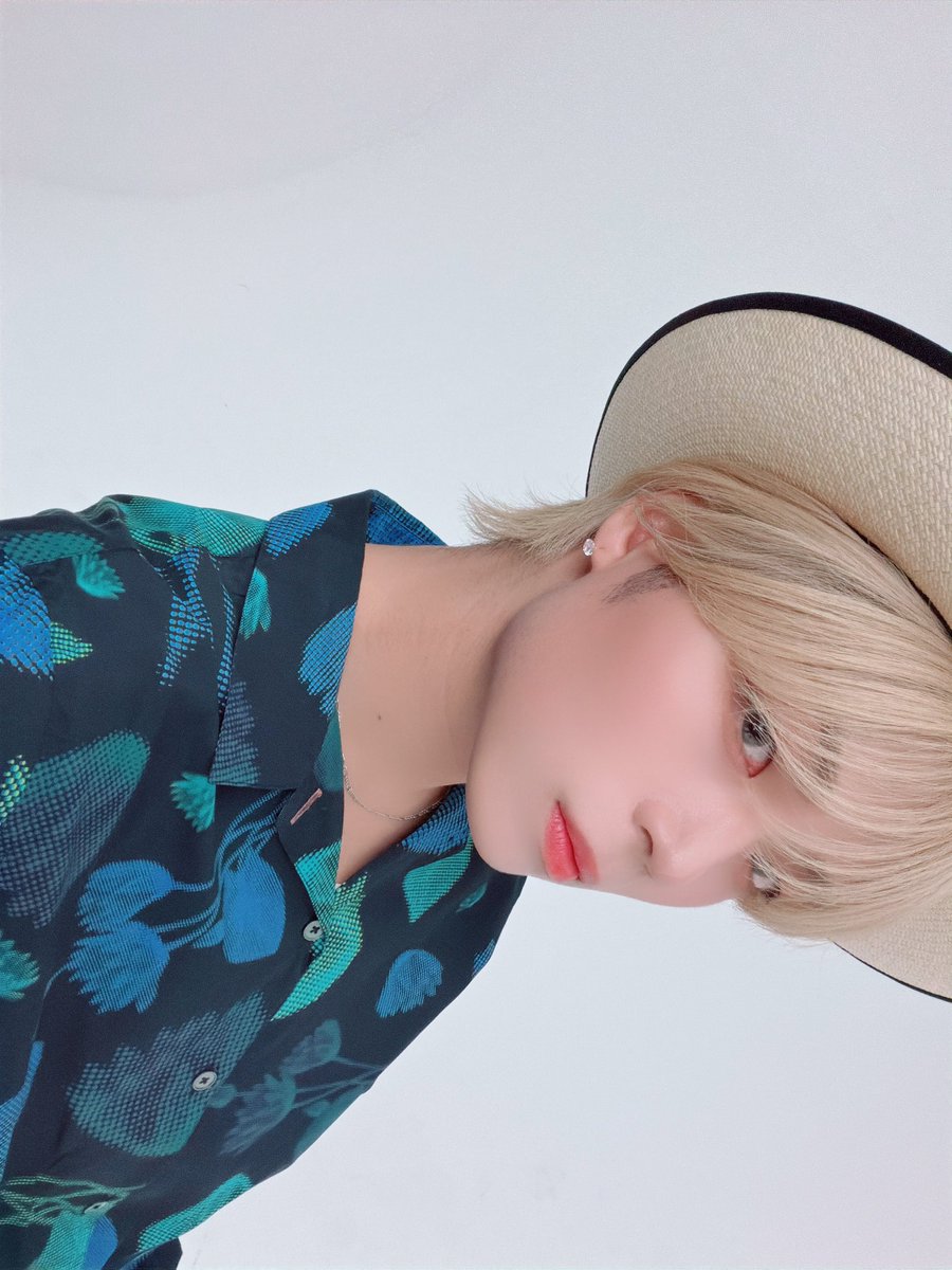 MINATO_CCC_E's tweet photo. 渋原FES ありがとうございました！
さすがに灼熱すぎて見事に今年も夏嫌いになりました◎！

それでもいろんなアーティストやファンの皆さんが集まるフェスで刺激的でした✨

今年もいい夏になりますように！
8月もよろしくどうぞ☀️🏖️

(今日お話できずでごめんね！☔️) https://t.co/0Fo15hO3YL