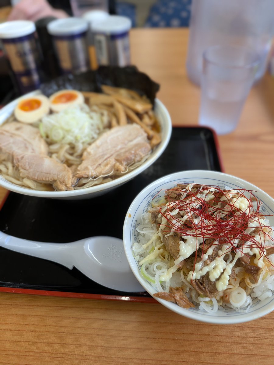 naruhodosya's tweet photo. 中華そば雲ノ糸
由利本荘店
㊗️OPEN㊗️

特製煮干中華そば
炙り豚飯

#中華そば雲ノ糸
#由利本荘 https://t.co/PVZK1l3HYu