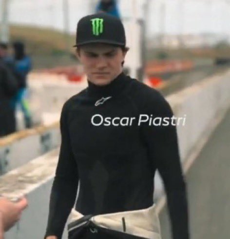 OscuntPiastri's tweet photo. The way my body has a reaction everytime I see him in the monster hat.. https://t.co/151uDzqyvt
