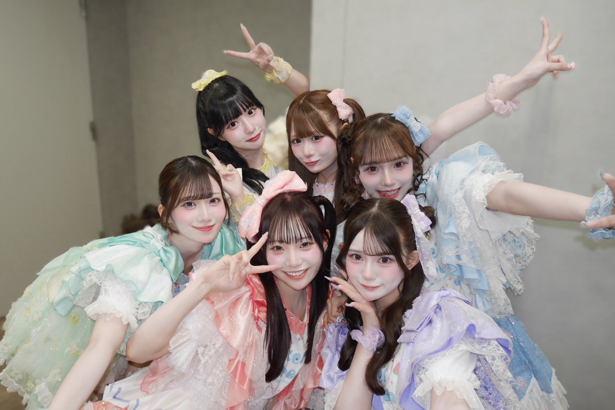 moe_pxrb's tweet photo. 8/8　#サマジャン に出演させていただきます🎀

❤️‍🔥TIGER STAGE 10:45~11:10 
⚠️特典会の実施はございません

この夏は一緒に笑って、
あつーい最高の日にしようね☀️

https://t.co/2nrWOUAaC0 https://t.co/Nzphd7zoPQ