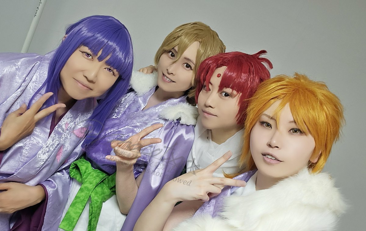 macotxxx's tweet photo. 《コスプレ》
本日撮影でございました！！ライブ風衣装はるにチーム🎤🍁

勝真さんの新しい衣装増やしたぞー🙌
そして、考えたら昨年の11月からずーっとかつざねさんのコスしかしてないことに気づきました(笑)
安定の友・陸さん柚希ちゃんはやとさん今日もありがとう～♥️ https://t.co/7O9nCn4eeM