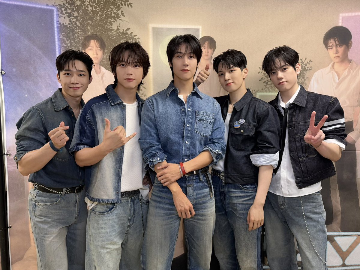NFlyingofficial's tweet photo. [📸] 2026 N.Flying LIVE ‘&amp;CON5 : into REM’ - 서울 Day 2

#NFlying #엔플라잉 #엔콘 #into_REM https://t.co/kmCuAh0InK