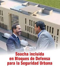 Eclides3's tweet photo. "Voy a enamorar a Soacha”: la apuesta de Abelardo con su nuevo plan de seguridad urbana: PARAMILITARISMO PURO
Noooo Doctor Filipichín, los soachunos jamás olvidaremos los falsos positivos que ustedes los Fascistas ordenaron.
Nuestro único y gran amor se llama: GUSTAVO PETRO. https://t.co/xlI1vI6Z6l