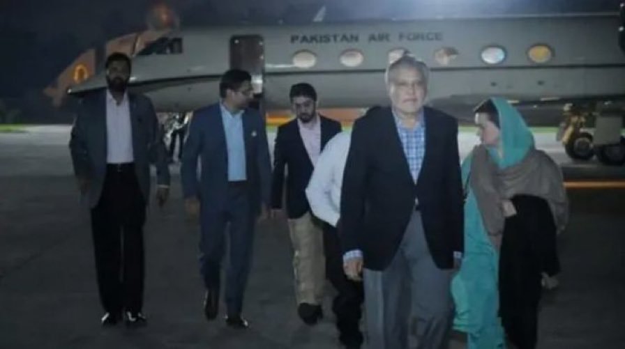 dayimkhan7's tweet photo. سسٹم تو کولیپس کرنا ہی تھا جب علی بابا اور چالیس چوروں کی تجربہ کار ٹیم کو خصوصی طیارے پر بٹھا کر لایا گیا تھا 🖐️
#nolimit https://t.co/0Wn4WG2PTP