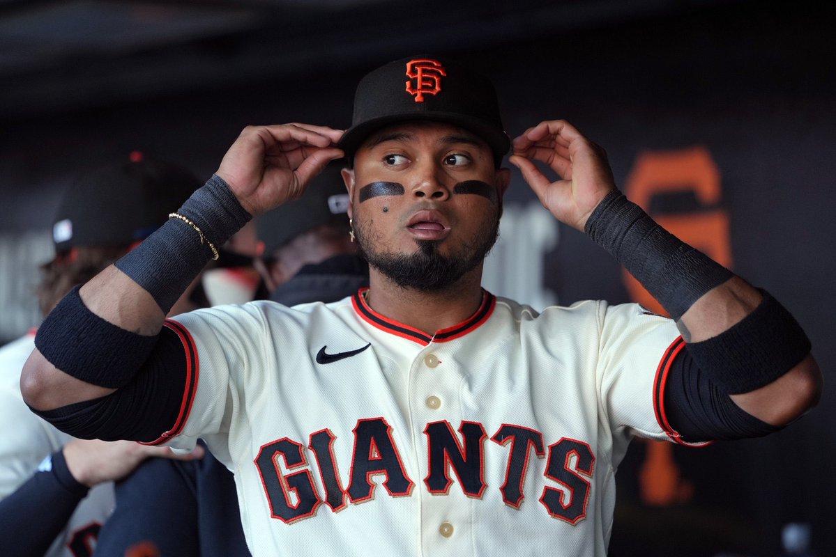 JoshuaMMKR's tweet photo. Luis Arráez sera de Yankees. 

Y que bien, que bien le hace a él y a la liga en general ese cambio. 

El mejor bateador de contacto de los últimos 5 años en toda MLB. 

En el equipo más importante de la historia del béisbol de Estados Unidos. https://t.co/W15pz7dZbc