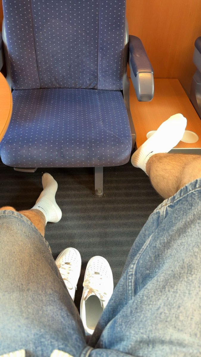 Noah19yo's tweet photo. 19yo Master
Rt to be a good boy 🙂‍↕️
Dm to be next💸😈

#master #selling #paypig #alpha
#young #cashslave #malefeet #socks https://t.co/5rv5YnEM4x
