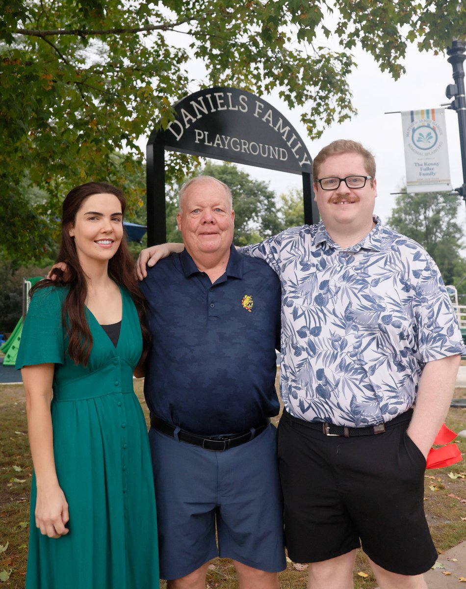 ferrisathletics's tweet photo. 🏒❤️ A special day in Big Rapids.

The City of Big Rapids dedicated the new Daniels Family Playground at Hemlock Park in honor of the late Leslie Daniels and longtime @FerrisHockey head coach Bob Daniels.

The ceremony included the Daniels family, Bulldog hockey alums, Ferris State President Bill Pink and Mayor Fred Guenther.
