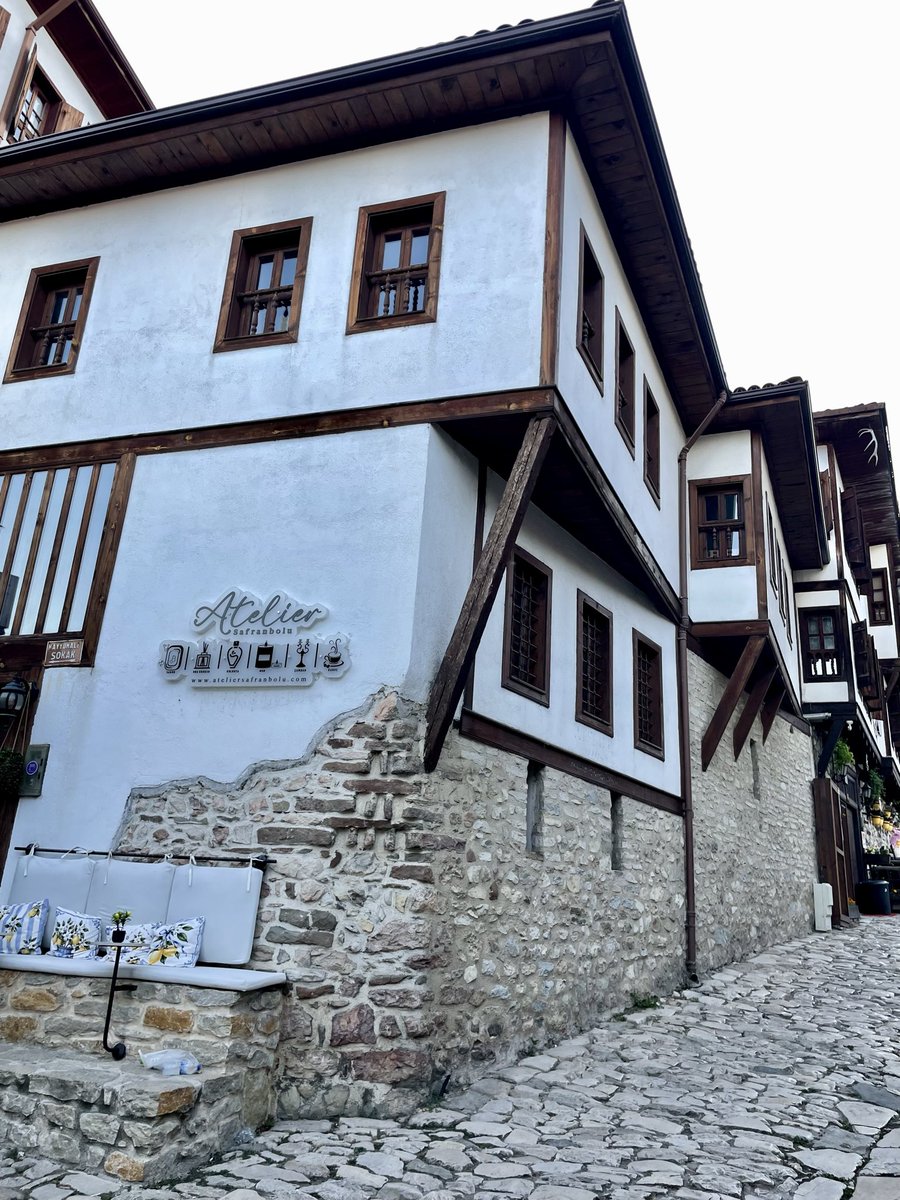 ssylz5's tweet photo. Safranbolu 8/10 😀 #safranbolu https://t.co/opBrbUcBkf